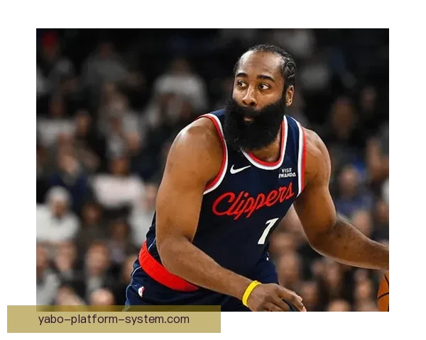 詹姆斯五项数据登顶历史首位 41分11篮板1米85后卫复制哈登壮举